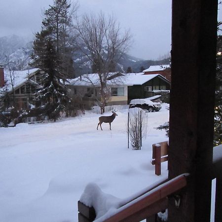 Banff Bear Bed&Breakfast Exterior foto