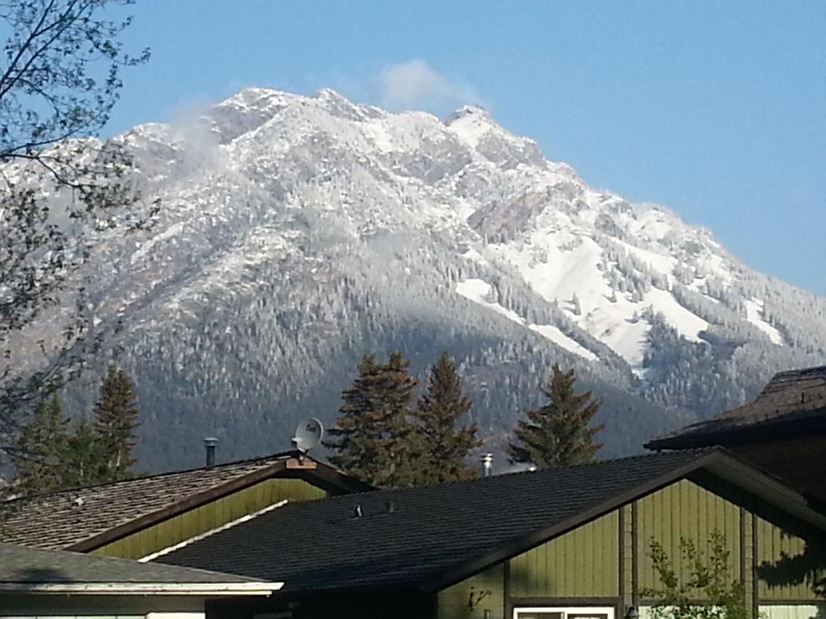 Banff Bear Bed&Breakfast Exterior foto